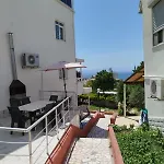 Kadinlar Denizi Manzarali Kusadası