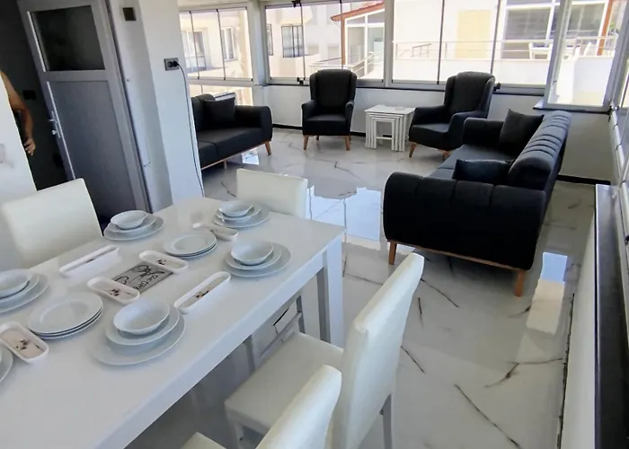 Kadinlar Denizi Manzarali Villa Kusadası