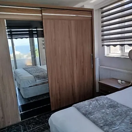 Kadinlar Denizi Manzarali Villa Kuşadası
